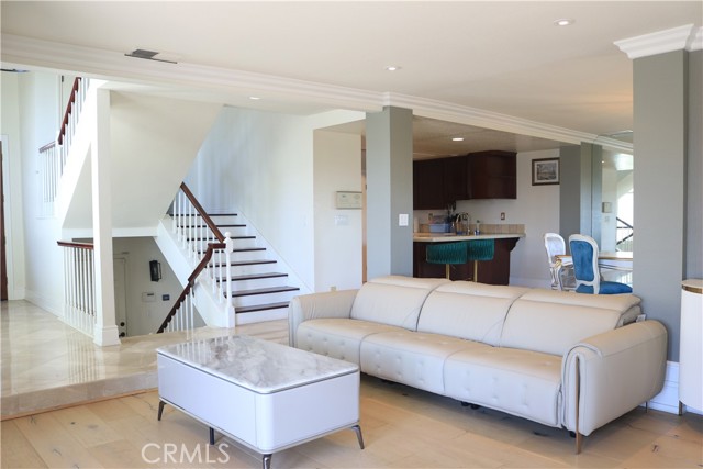 Front Image Thumbnail for CRPW26063959