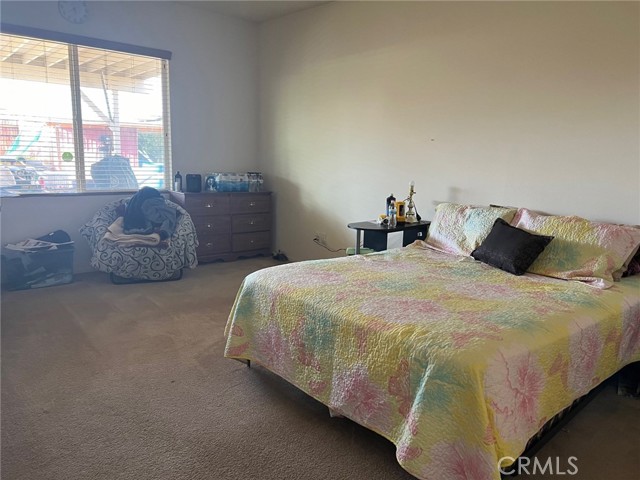 Detail Gallery Image 6 of 23 For 11932 Bluff Ct, Adelanto,  CA 92301 - 3 Beds | 2 Baths