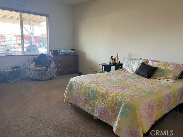 Detail Gallery Image 6 of 23 For 11932 Bluff Ct, Adelanto,  CA 92301 - 3 Beds | 2 Baths