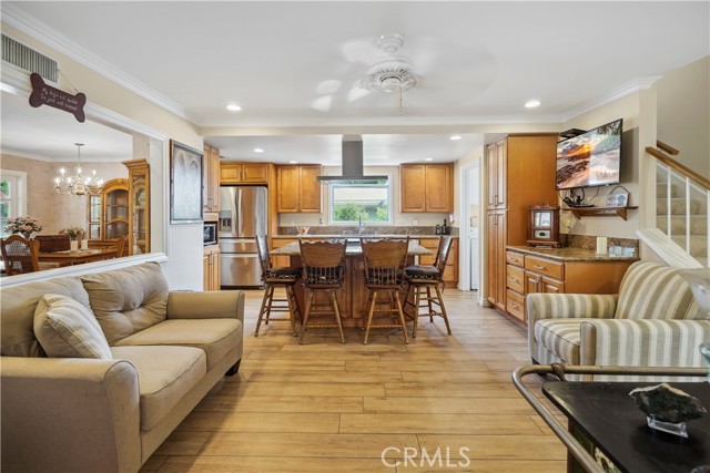 Detail Gallery Image 17 of 52 For 11300 Dulcet Ave, Porter Ranch,  CA 91326 - 5 Beds | 3 Baths