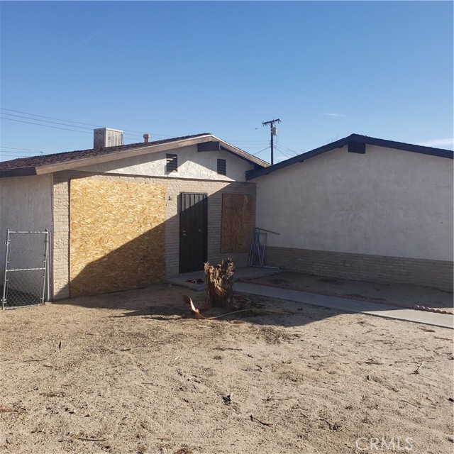 Detail Gallery Image 3 of 3 For 6425 Ocotillo Ave, Twentynine Palms,  CA 92277 - 2 Beds | 1 Baths