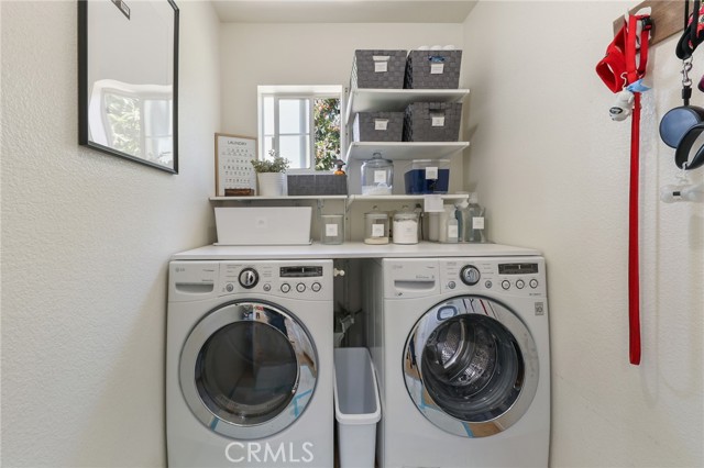 251 E Center Street, Covina CA: https://media.crmls.org/medias/69104159-2560-4ac9-8535-ab35fc2571f9.jpg