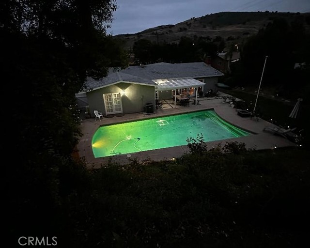 Detail Gallery Image 9 of 59 For 26261 Veva Way, Calabasas,  CA 91302 - 4 Beds | 2 Baths