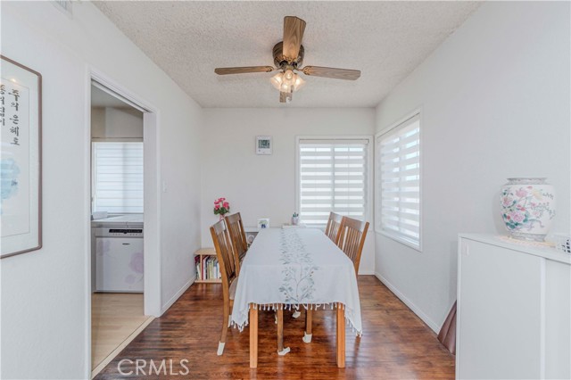 16008 S Saint Andrews Place, Gardena CA: https://media.crmls.org/medias/6910f9c5-ddf2-4a76-b634-3f2f0329cbe8.jpg