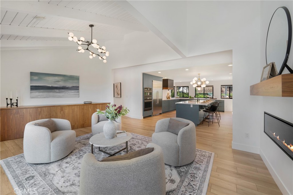 MLS #OC25221401 image #14