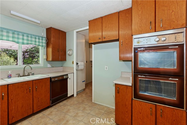 Image 10 of 26 For 738 Hollenbeck Avenue
