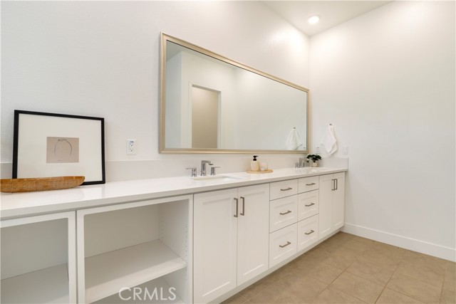 Detail Gallery Image 19 of 35 For 27512 Golden Currant Pl, Valencia,  CA 91381 - 4 Beds | 4 Baths