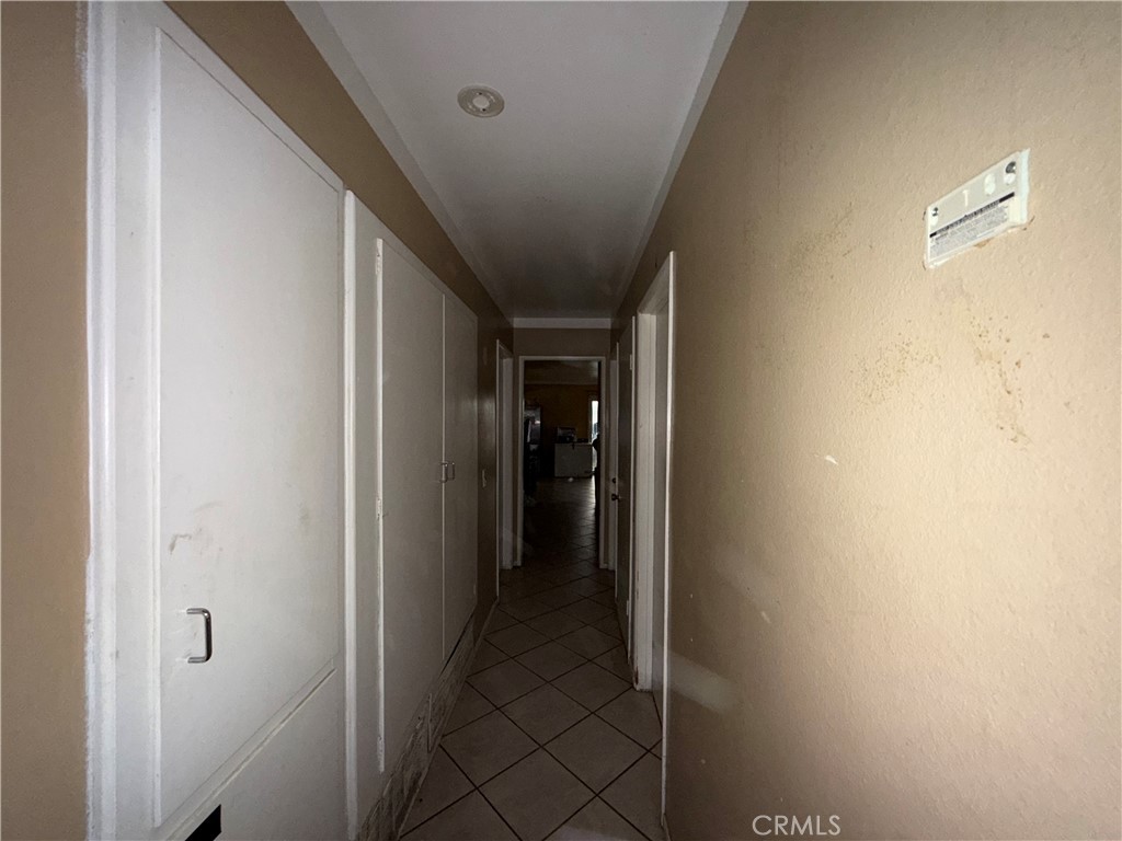 https://media.crmls.org/medias/69126b75-97f9-484d-a0c9-432c0b598be7.jpg?preset=X-Large