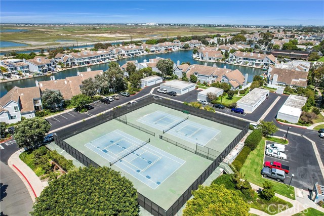 Detail Gallery Image 64 of 75 For 16123 Saint Croix Cir, Huntington Beach,  CA 92649 - 3 Beds | 2/1 Baths