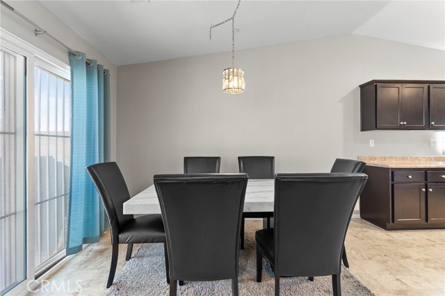Detail Gallery Image 19 of 41 For 11914 Andrews Pl, Victorville,  CA 92392 - 3 Beds | 2 Baths