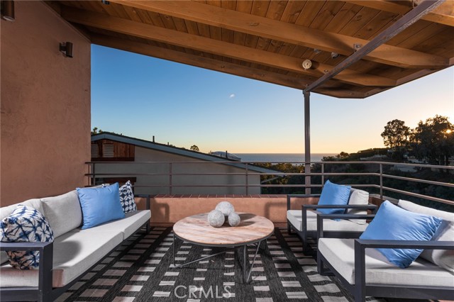 967 Meadowlark Lane, Laguna Beach, CA, 92651 967 Meadowlark Lane, Laguna Beach, CA, 92651
