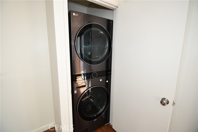 11852 Washington Place, Los Angeles CA: https://media.crmls.org/medias/6914b2ce-56a1-43bf-9b6c-990368f6d723.jpg