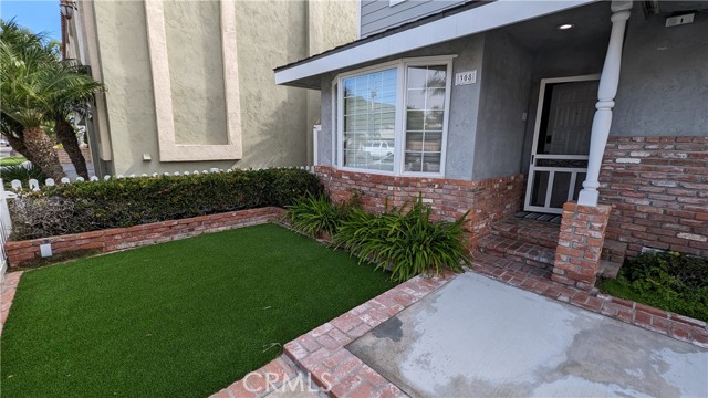 Image 2 for 308 10Th St, Huntington Beach, CA 92648