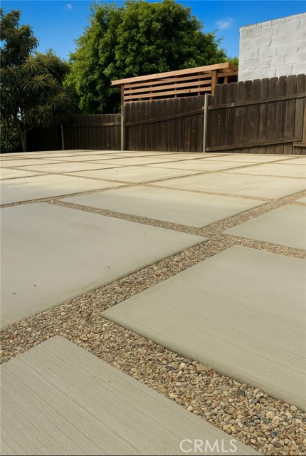 Detail Gallery Image 4 of 31 For 6150 Strickland Ave, Los Angeles,  CA 90042 - 3 Beds | 2 Baths