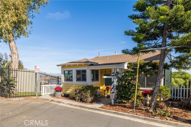 1550 Silver Street, Hermosa Beach, California 90254, 2 Bedrooms Bedrooms, ,1 BathroomBathrooms,Residential,Sold,Silver,PV23227070