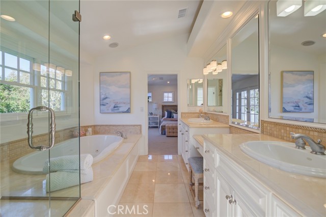 2905 Poinsettia Avenue, Manhattan Beach, California 90266, 5 Bedrooms Bedrooms, ,4 BathroomsBathrooms,Residential,Sold,Poinsettia,SB22039564