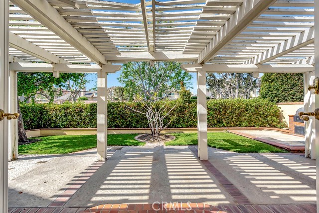 Detail Gallery Image 39 of 52 For 19371 Woodlands Dr, Huntington Beach,  CA 92648 - 3 Beds | 2/1 Baths