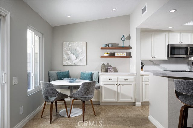 Detail Gallery Image 10 of 22 For 28855 Woodspring Cir, Lake Forest,  CA 92679 - 3 Beds | 2 Baths
