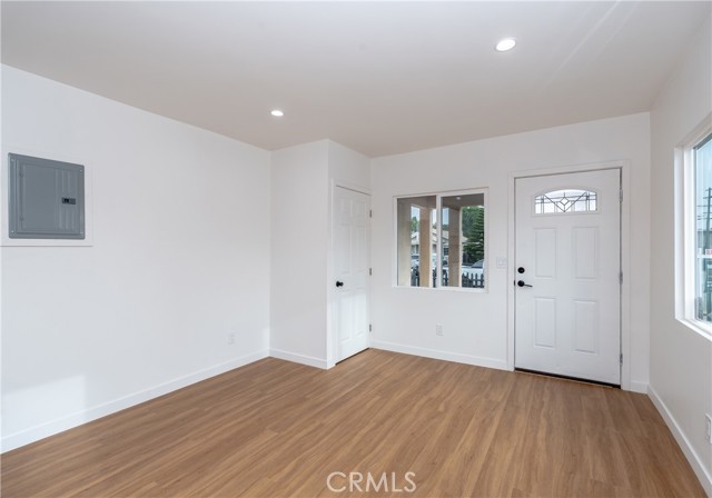 Detail Gallery Image 16 of 48 For 158 E 85th, Los Angeles,  CA 90003 - – Beds | – Baths