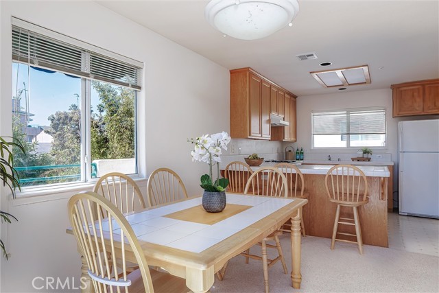 Detail Gallery Image 10 of 53 For 169 Ocean View Ave, Pismo Beach,  CA 93449 - 3 Beds | 2 Baths