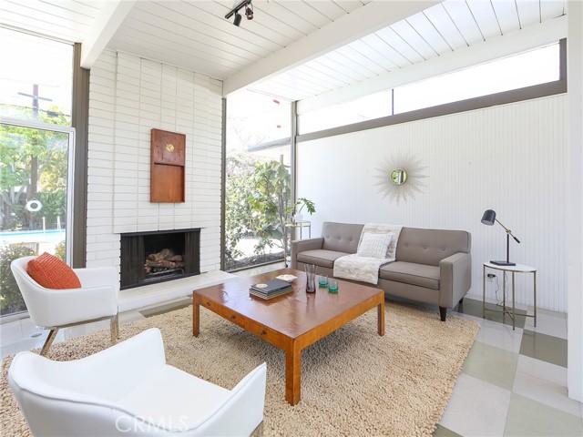 Detail Gallery Image 14 of 39 For 508 S Woodland St, Orange,  CA 92869 - 4 Beds | 2 Baths