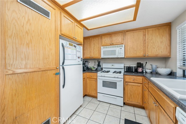 Detail Gallery Image 11 of 29 For 8844 Knollwood, Rancho Cucamonga,  CA 91730 - 3 Beds | 2/1 Baths