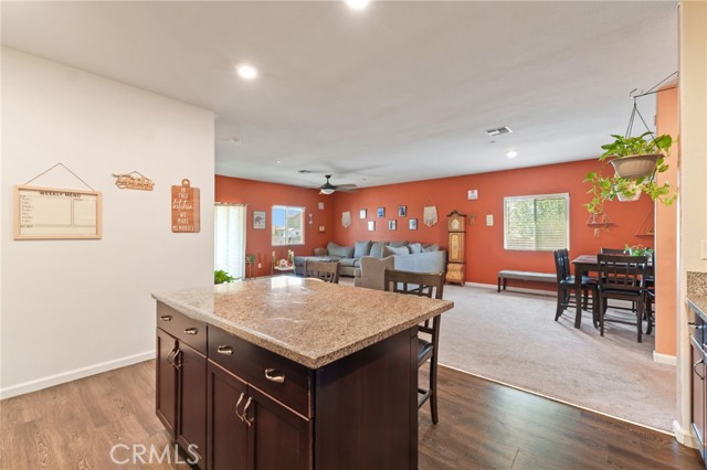 2082 Posa Chanet Boulevard, Coalinga CA: https://media.crmls.org/medias/691b9712-af81-4b97-b42a-59148f703ca9.jpg