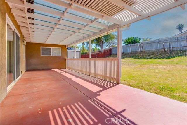 633 Elaine Avenue, Oceanside CA: https://media.crmls.org/medias/691c4de2-eb0c-4a5f-b9b0-354ab471c7b8.jpg