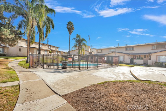 Detail Gallery Image 14 of 36 For 3700 Mountain Ave 2d,  San Bernardino,  CA 92404 - 2 Beds | 1/1 Baths