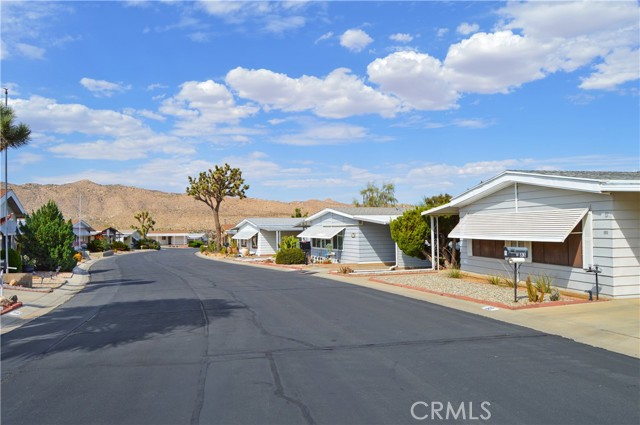 Detail Gallery Image 6 of 75 For 7501 Palm Ave #83,  Yucca Valley,  CA 92284 - 2 Beds | 2 Baths