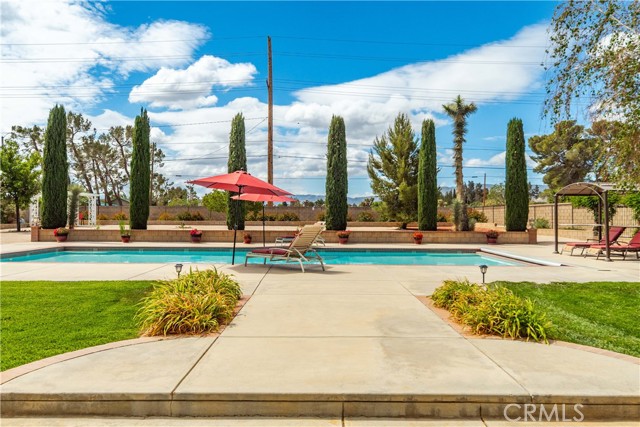 2608 Desert Rose Drive, Lancaster CA: https://media.crmls.org/medias/691e2c45-7cf9-4472-bc70-106ffc511e4c.jpg