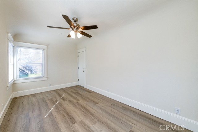 Detail Gallery Image 30 of 41 For 701 E Clinton, Fresno,  CA 93704 - 3 Beds | 1 Baths