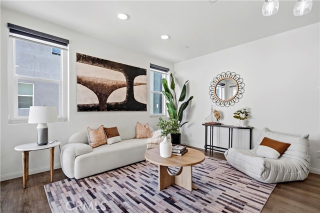 Detail Gallery Image 8 of 25 For 10557 Huxley Drive, Rancho Cucamonga,  CA 91730 - 4 Beds | 4 Baths