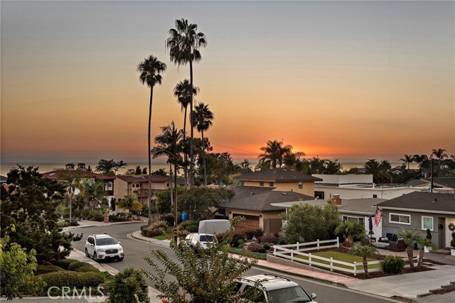 Detail Gallery Image 9 of 46 For 215 Avenida Princesa, San Clemente,  CA 92672 - 4 Beds | 3/1 Baths