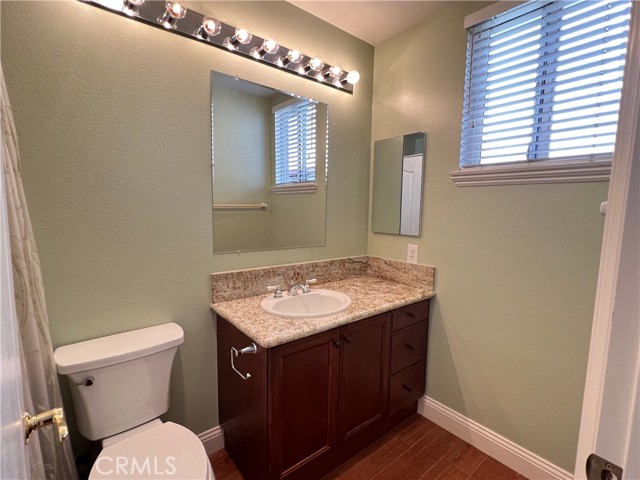 Detail Gallery Image 16 of 35 For 12390 Fairbanks, Tustin,  CA 92782 - 5 Beds | 3/1 Baths