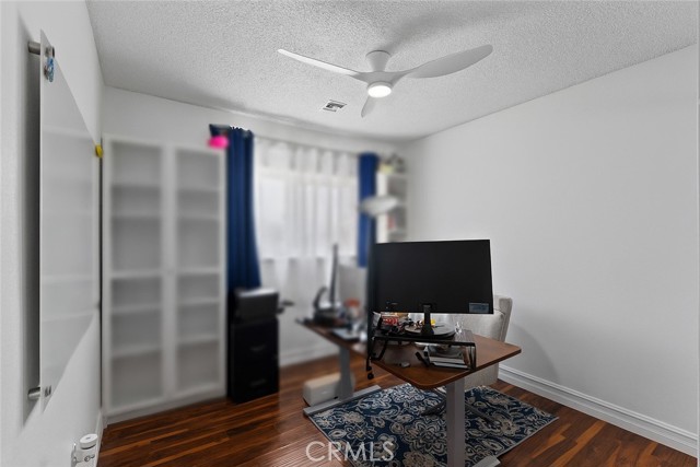 Detail Gallery Image 14 of 39 For 13011 Doty Ave #44,  Hawthorne,  CA 90250 - 3 Beds | 1/1 Baths