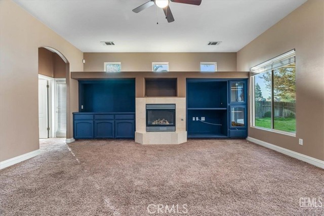 Detail Gallery Image 12 of 38 For 1933 Kellie Marie, Bakersfield,  CA 93314 - 5 Beds | 3 Baths