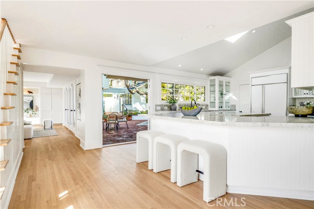 432 Holly Street, Laguna Beach CA: https://media.crmls.org/medias/692193f9-388e-46d0-b301-5467d4405f9d.jpg