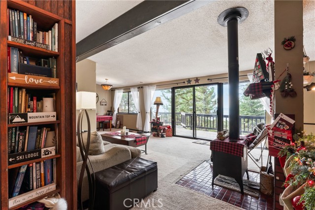 1944 Willow, Running Springs CA: https://media.crmls.org/medias/69219b2b-0a0a-4f63-a9fc-dc3ba48275e7.jpg