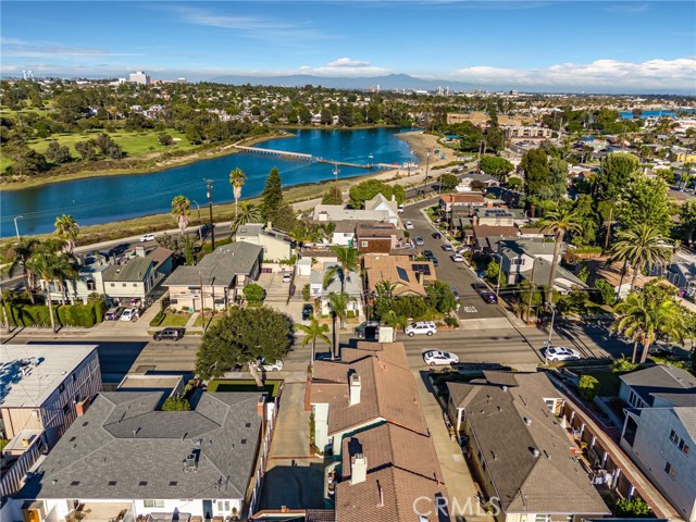 Detail Gallery Image 35 of 39 For 383 Park Ave, Long Beach,  CA 90814 - 3 Beds | 3 Baths