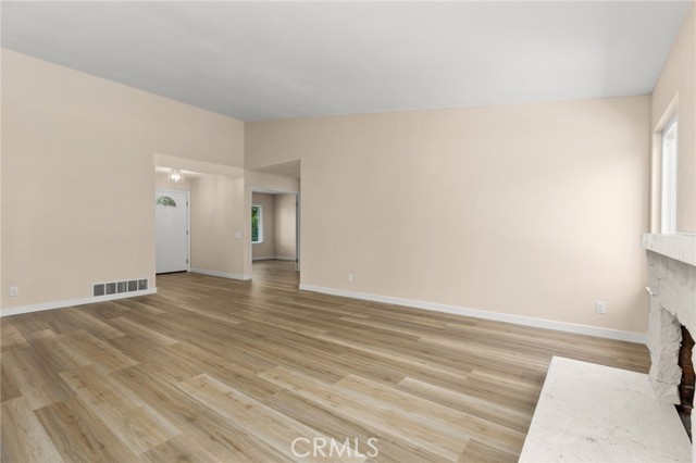 Detail Gallery Image 4 of 27 For 1692 Taylor Ave, Corona,  CA 92882 - 4 Beds | 2 Baths