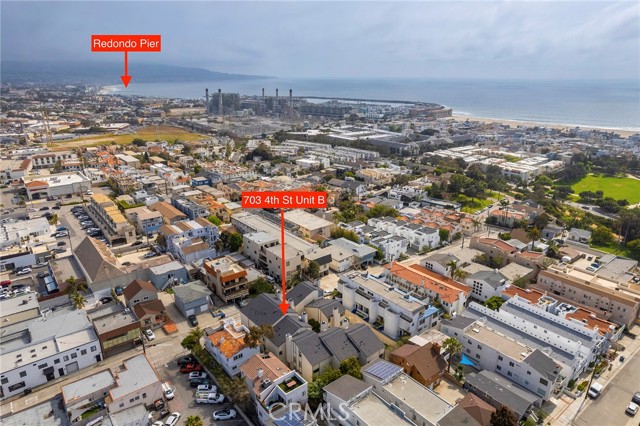 703 4th Street, Hermosa Beach, California 90254, 2 Bedrooms Bedrooms, ,1 BathroomBathrooms,Residential,Sold,4th,SB23070770