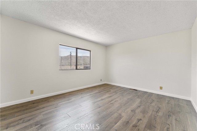 Detail Gallery Image 36 of 44 For 6367 Arrowhead Lake Rd, Hesperia,  CA 92345 - 6 Beds | 4 Baths