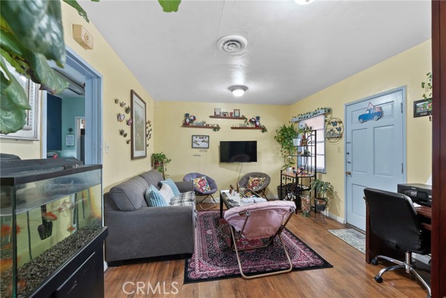 Detail Gallery Image 5 of 33 For 12323 Edgebrook Ave, Lynwood,  CA 90262 - 3 Beds | 1 Baths