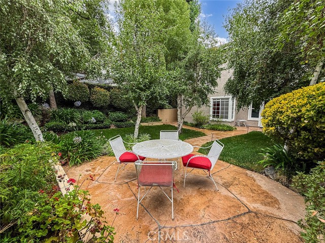 5700 Tanner Ridge Avenue, Westlake Village CA: https://media.crmls.org/medias/6923ecf8-65cb-4afb-a740-6dcc989909fe.jpg
