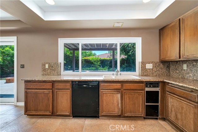 3944 Corte Cancion, Thousand Oaks CA: https://media.crmls.org/medias/6924e471-8dfe-4f22-8b54-9f7dabf4c35b.jpg
