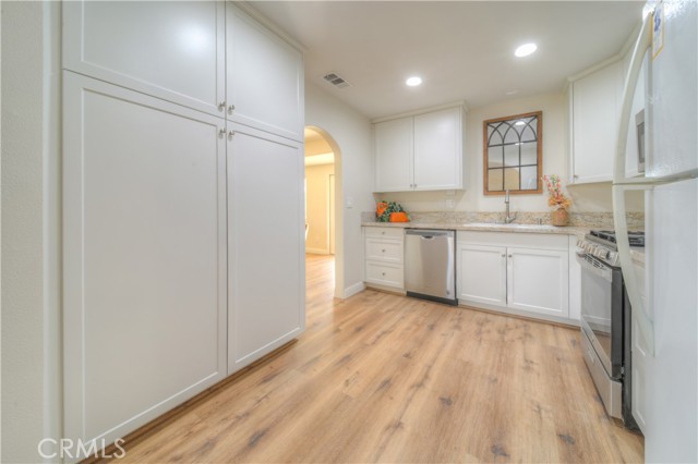 Detail Gallery Image 14 of 50 For 28737 Pebble Beach Dr, Menifee,  CA 92586 - 3 Beds | 2 Baths