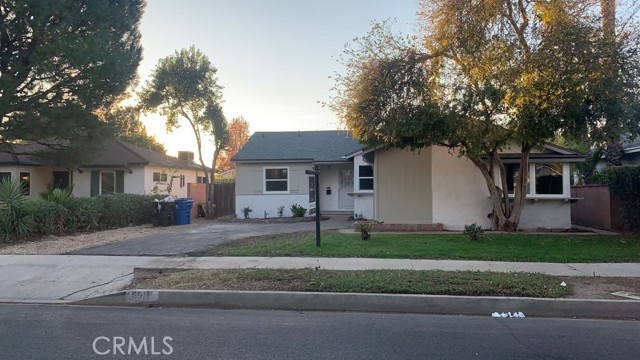 6911 Vanalden Avenue photo 2
