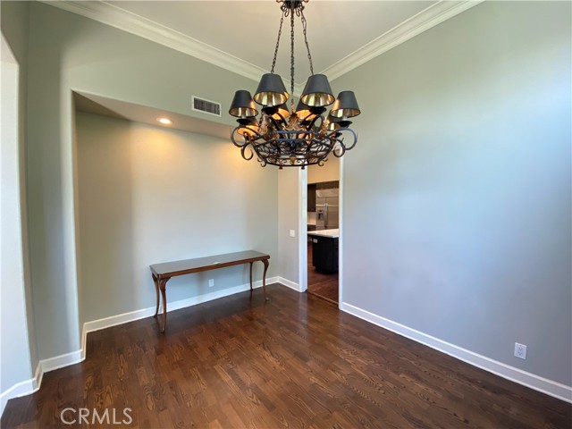 Detail Gallery Image 11 of 50 For 11734 Folkstone Ln, Bel Air,  CA 90077 - 4 Beds | 3/1 Baths