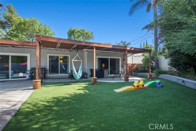 23701 Clarendon Street, Woodland Hills CA: https://media.crmls.org/medias/6925abd7-58b5-4d45-bfed-6d8985cec756.jpg